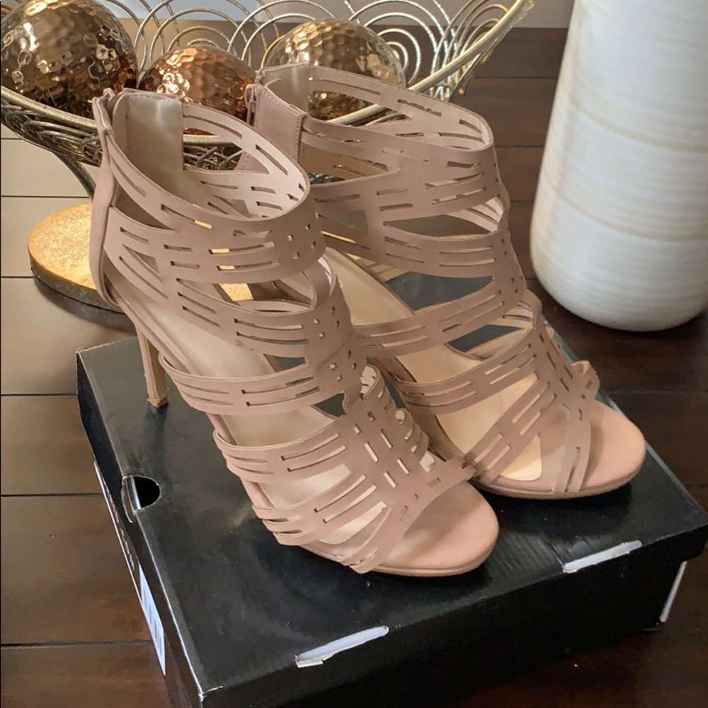 Torrid 11w heels